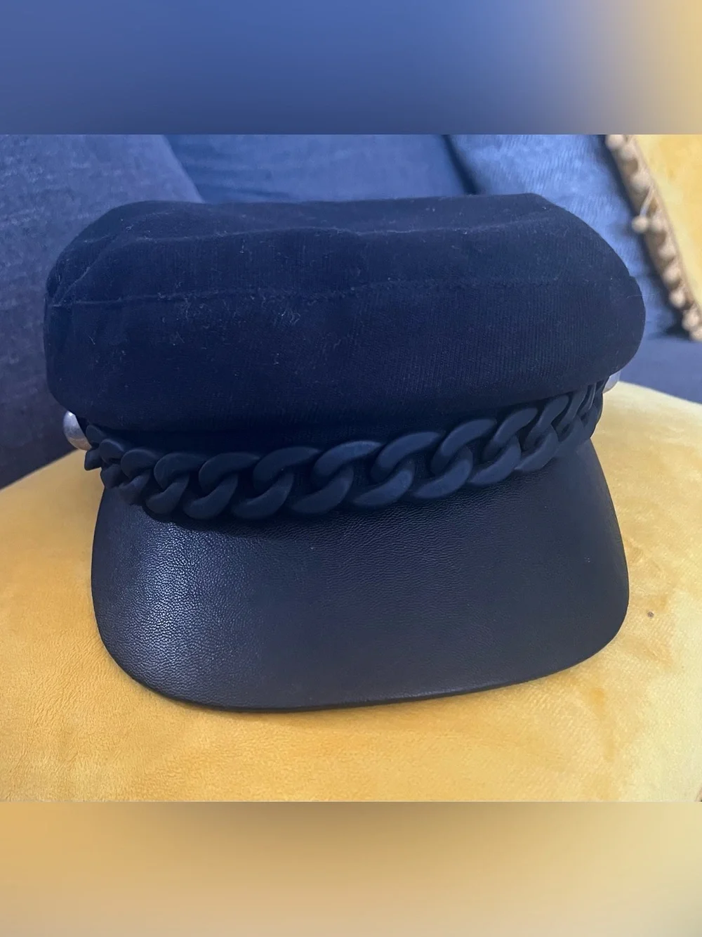 Black Chain-Trim Baker Boy Hat